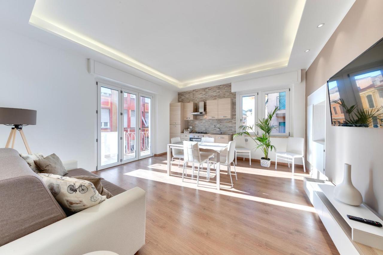 Ariston - Ciclabile Appartamento In Centro Al Mare Con Balcone ซานเรโม ภายนอก รูปภาพ